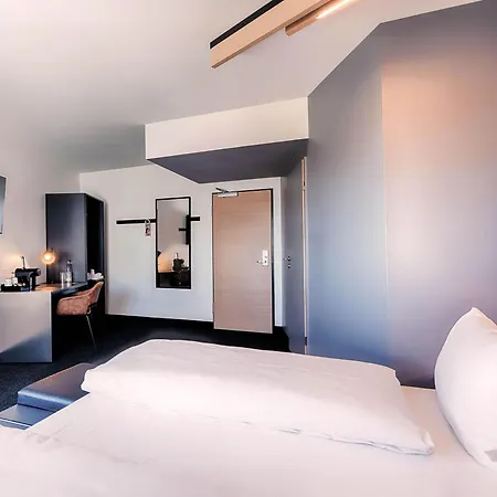 מלון Bonn-city 3*